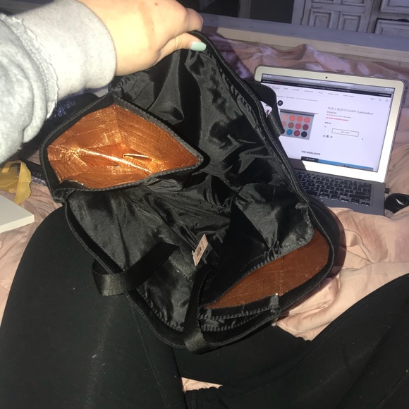 Victoria’s Secret tote with hot tools pockets - Picture 2 of 2